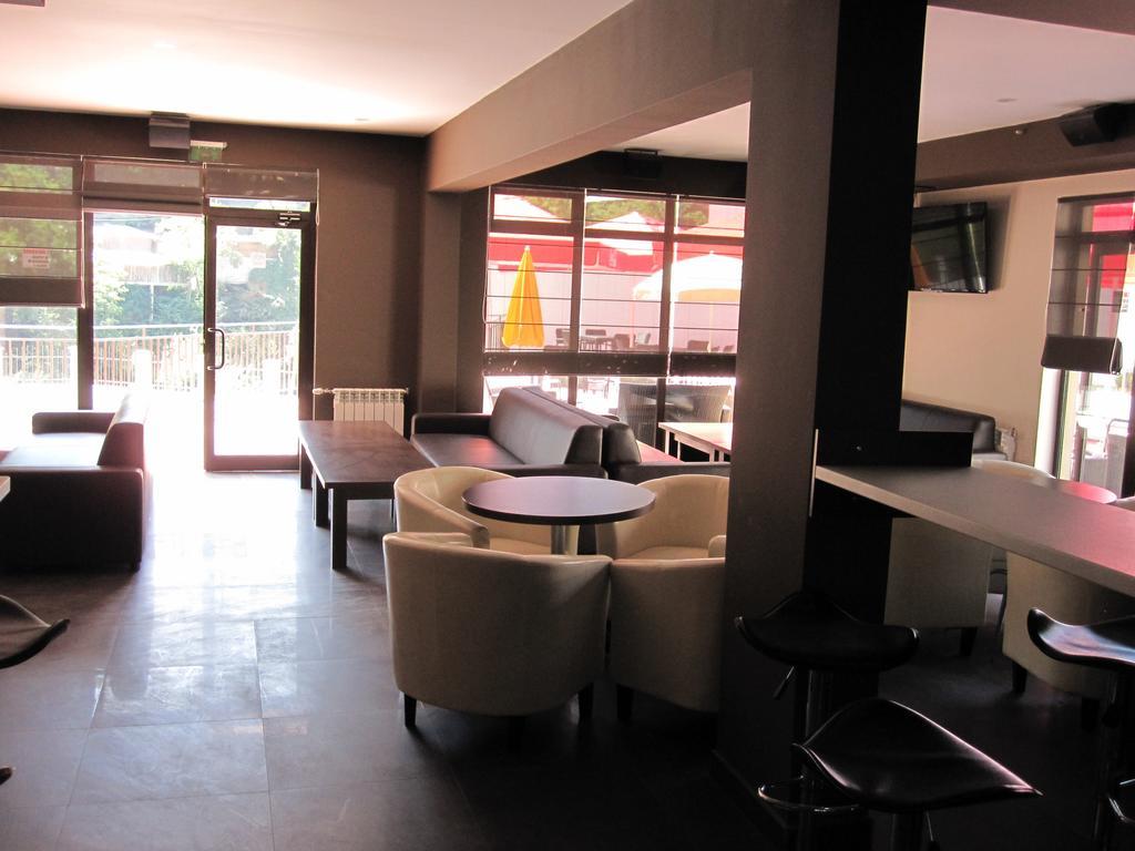 Hotel Deyanira Gorno Dryanovo 외부 사진