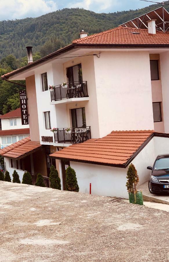 Hotel Deyanira Gorno Dryanovo 외부 사진